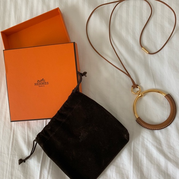 Hermes Loop Necklace - Picture 2 of 5